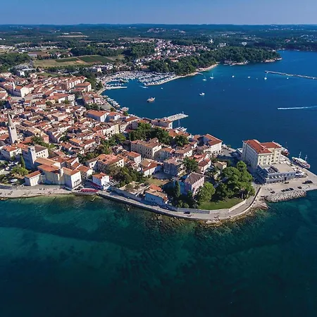 Gorgeous In With Kitchen * Porec