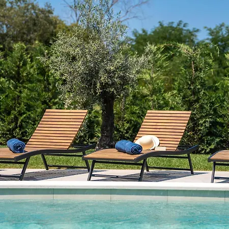 Gorgeous In With Kitchen Holiday home Porec